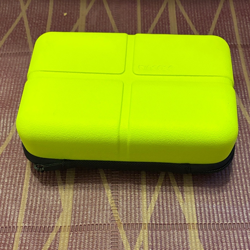 Incase Action Camera
Case - Picture 3 of 3